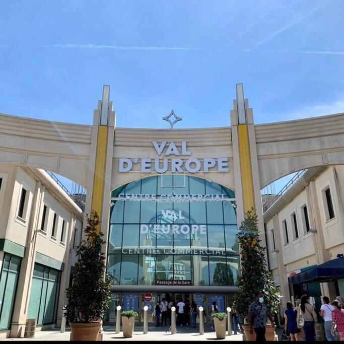 Le Splend'Id Disneyland Chessy (Seine-et-Marne) Exterior foto